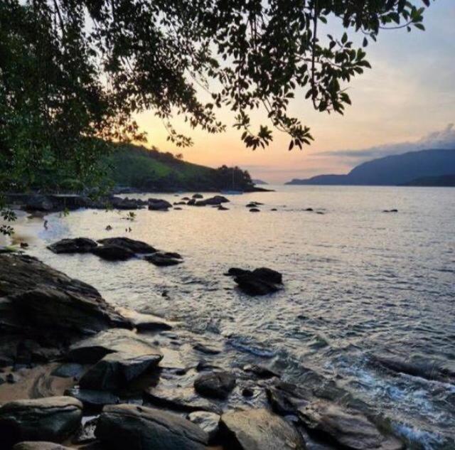 Holiday home Yellow House Beira Mar Portinho Ilhabela